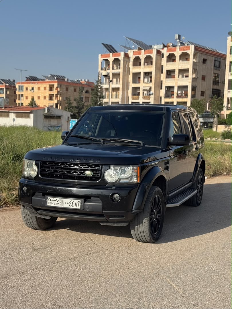 لاند روفر LR4 للإيجار